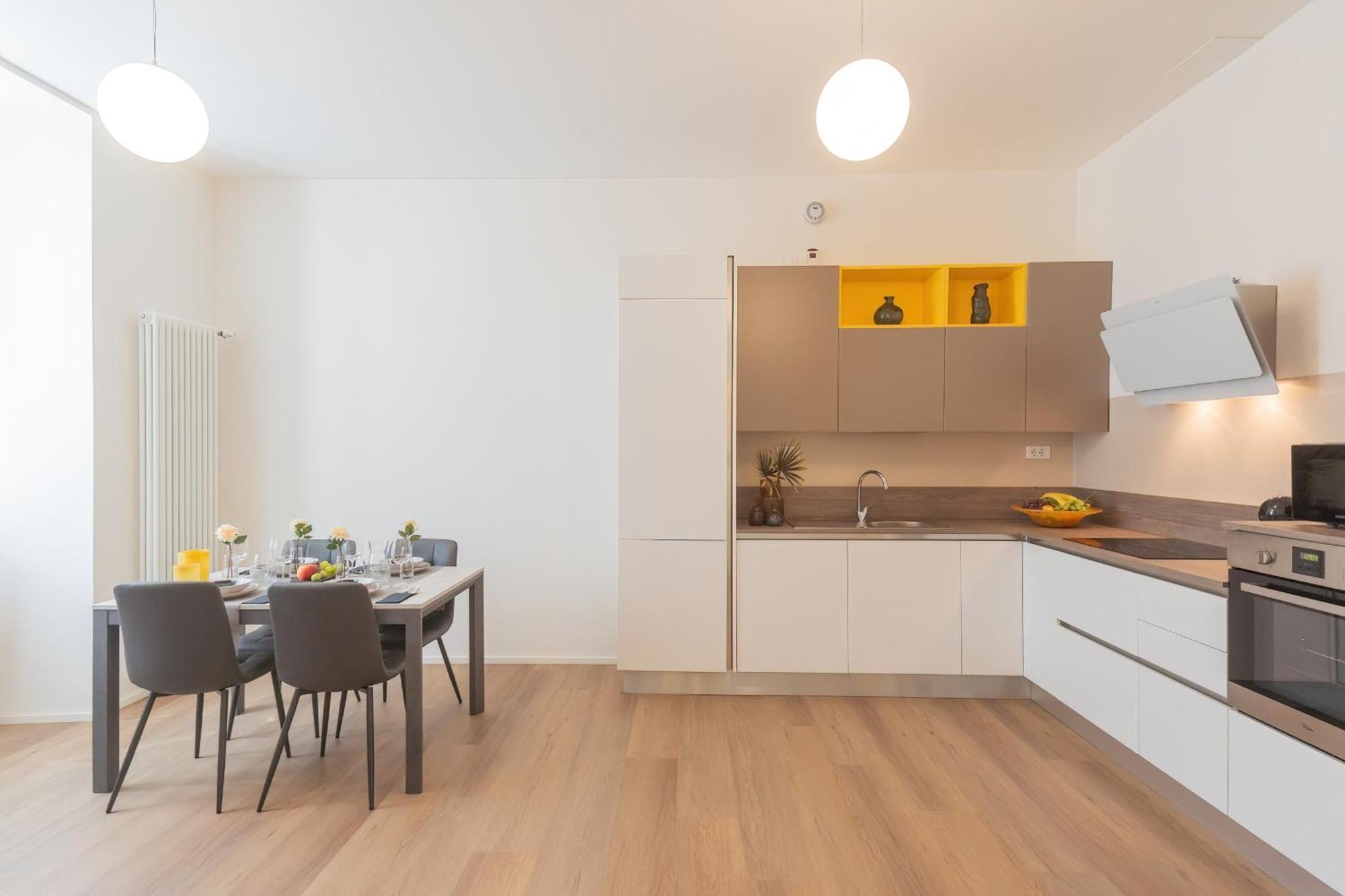 Manaraquattro - Apartament In Como Near The Center With Free Parking - Lake Como Kültér fotó